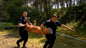 Policjanci podczas zawodów
