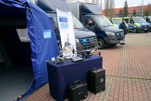 Uroczyste przekazanie pojazdów służbowych