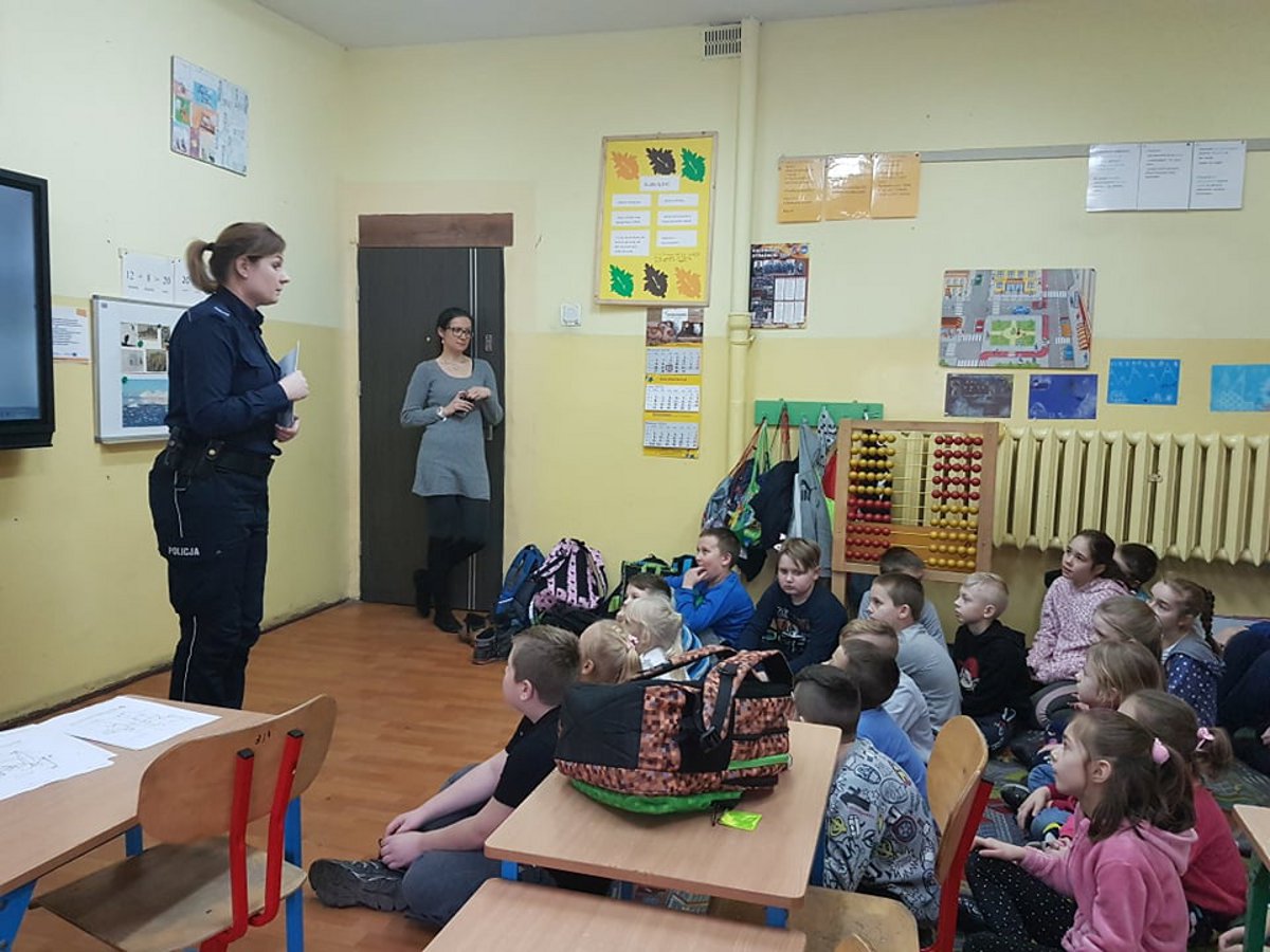 Co Polaczylo Dzieci Z Ulicy Prawej I Lewej O bezpiecznym wypoczynku na spotkaniu z policjantami - Informacje - KPP