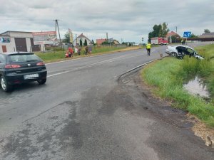 obrazek przedstawia dwa pojazdy po zdarzeniu drogowym, Seat Toledo i Seat Ibiza